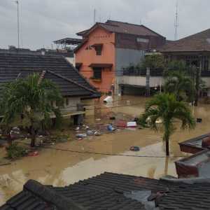 FOTO: Penampakan Bekasi Dikepung Banjir Hingga 3 Meter