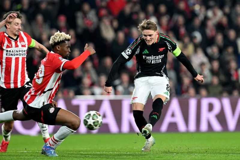     PSV Eindhoven vs Arsenal: Martin Odegaard mencetak brace saat The Gunners membantai PSV 7-1 (uefa.com)