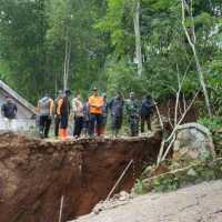 Banjir dan Longsor Terjang Sukabumi, 1 Tewas dan 5 Warga Hilang