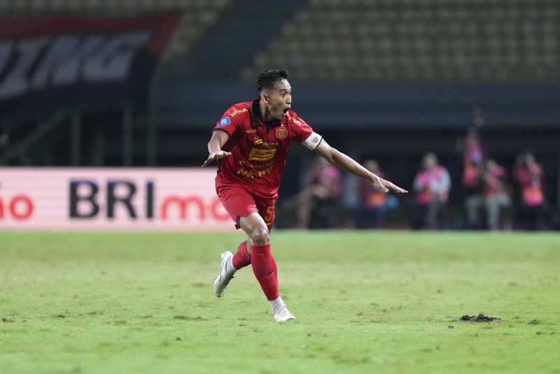     Persija Jakarta vs Arema FC: Rizky Ridho mencetak gol spektakuler ke gawang Arema, namun Macan Kemayoran kalah 1-3 dari Singo Edan (persija.id)