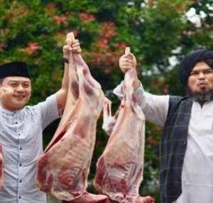Momen YouTuber Bobon Santoso Ucap Syahadat Jadi Mualaf Dimimbing Ustaz Derry Sulaiman