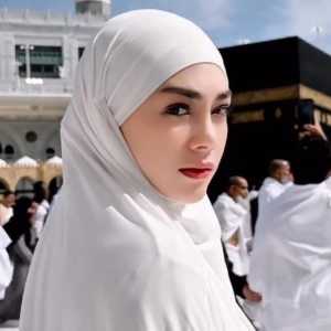 Cerita Aktris Celine Evangelista Putuskan Mualaf dan Pamit dari Medsos