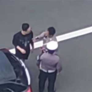 Viral 2 Polisi Diduga Terima Salam Tempel dari Pengendara, Ini Respons Polda Metro