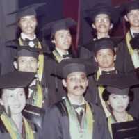 Alasan Jokowi Tak Pakai Kacamata Seperti Foto di Ijazah dan Wisuda