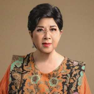 Kronologi Titiek Puspa Alami Pecah Pembuluh Darah Hingga Dilarikan ke RS, Kini di ICU