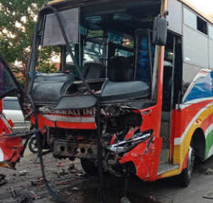 Identitas 9 Korban Kecelakaan Maut Rombongan Pengantar Jemaah Umrah vs Bus di Gresik