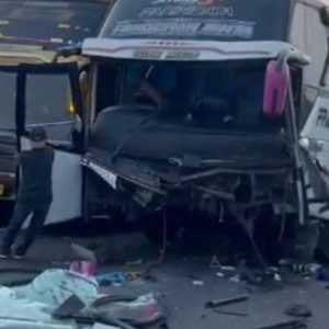 Jelang Persija vs Persebaya: Bus Rombongan Bonek Kecelakaan di Pekalongan