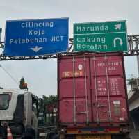 Kemacetan Horor di Jakarta Utara Menuju Tanjung Priok, Apa yang Terjadi?