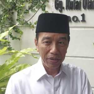Canda Jokowi Soal Kapal JKW-Iriana di Raja Ampat: Alhamdulillah Punya Kapal
