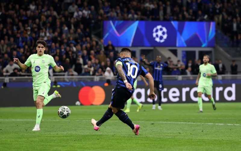     Inter Milan vs Barcelona 4-3: Lautaro Martinez membuka keunggulan bagi Inter (uefa.com)