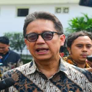 Menkes: Pria Pakai Celana di Atas 32-33 Pasti Obesitas, Menghadap Tuhan Lebih Cepat