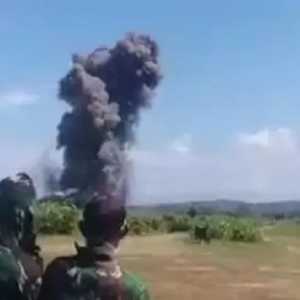 VIDEO: Warga Serbu Lokasi Pemusnahan Amunisi TNI di Garut