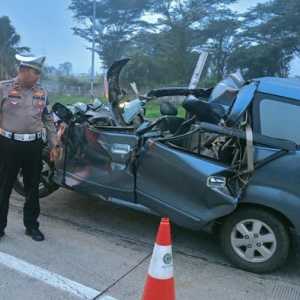 Kecelakaan Maut Avanza vs Truk di Tol Gempol-Pasuruan, 2 Orang Tewas
