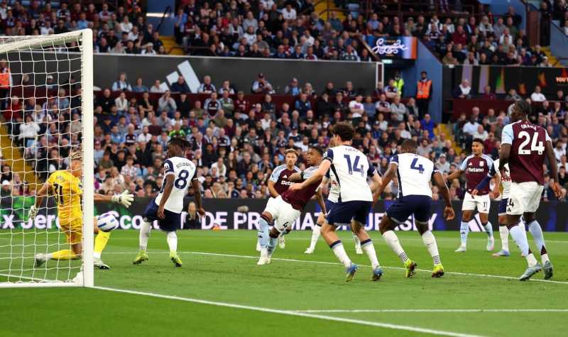     Aston Villa vs Tottenham Hotspur 2-0: Villa unggul lewat gol yang dicetak Ezri Konsa dan Boubacar Kamara (premierleague.com)