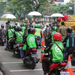 Driver Ojol dan Kurir Demo dan Matikan Aplikasi, Grab-Gojek Pastikan Layanan Normal