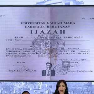 Ijazah Jokowi yang Beredar di Sosmed Asli atau Palsu, Ini Jawaban Rektor UGM