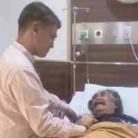 Pedangdut Jaja Miharja Dilarikan ke RS, Keluhkan Sakit di Kaki Hingga Infeksi Usus