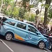 7 Kendaraan Kecelakaan Beruntun di Utan Kayu Jaktim, 2 Orang Terluka