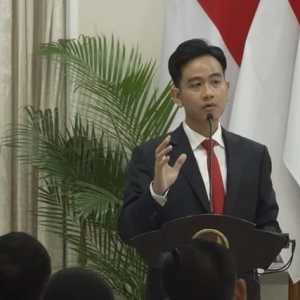 Gibran Sebut Parfum LV dan Gucci Berasal dari Kemenyan