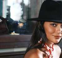 Aktris Erika Carlina Ngaku Hamil 9 Bulan Tanpa Suami