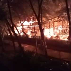 Pasar Taman Puring Jaksel Terbakar, Ratusan Kios Ludes