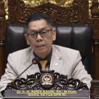 Terima Tunjangan Rumah Rp50 Juta per Bulan, Wakil Ketua DPR Sebut Masih Nombok