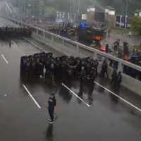 Ricuh Demo 28 Agustus di Depan DPR, 7 Gerbang Tol Dalam Kota Ditutup