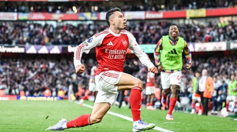     Arsenal vs Manchester City: Gabriel Martinelli menyelamatkan The Gunners dari kekalahan usai mencetak gol ke gawang Man City di menit 90+3 (premierleague.com)