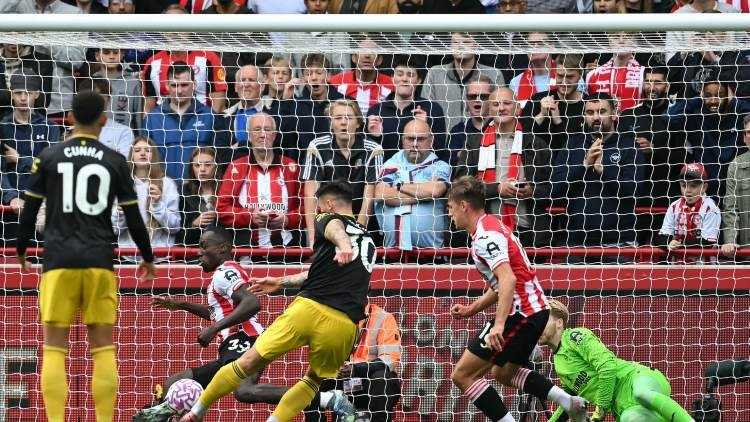     Brentford vs Manchester United 3-1: Benjamin Sesko mencetak gol untuk Setan Merah, ini gol pertama Sesko berseragam Man United (premierleague.com)