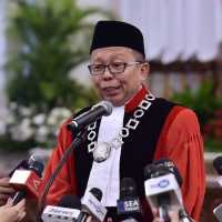 Cara Hakim MK Arsul Sani Respons Tudingan Ijazah Palsu: Pamer Ijazah, Foto Wisuda