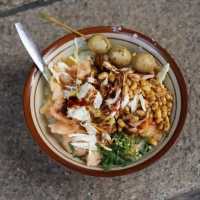 Bubur Ayam Raih Gelar Bubur Porridge Terbaik Dunia Versi TasteAtlas 2025