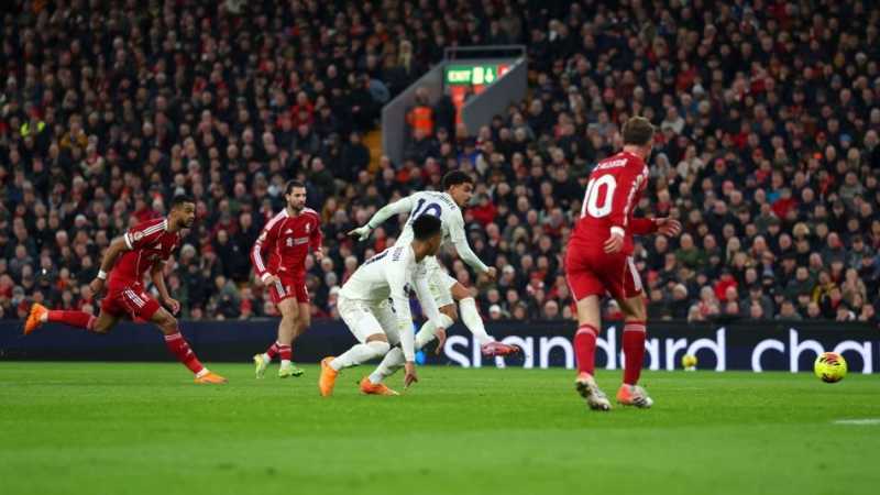     Liverpool vs Nottingham Forest 0-3: Morgan Gibbs-White mencetak gol ketiga Forest ke gawang The Reds (premierleague.com)