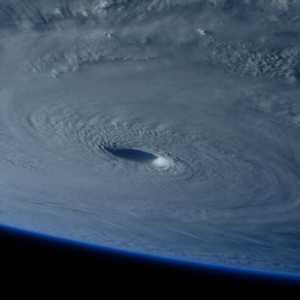 BMKG: Waspada Bencana Siklon Tropis di Selatan Sumatera, Jawa, Bali, hingga Papua