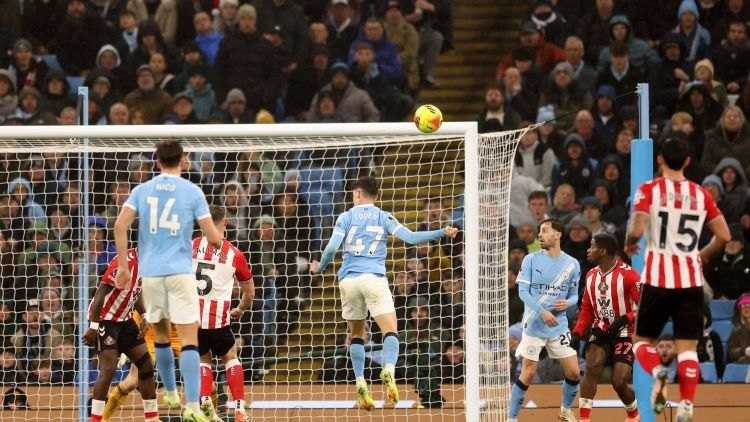     Manchester City vs Sunderland: Phil Foden mencetak gol ketiga City (premierleague.com)