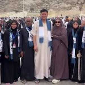 Fakta Bupati Aceh Selatan Mirwan pergi umroh saat wilayahnya banjir: tak ada izin?