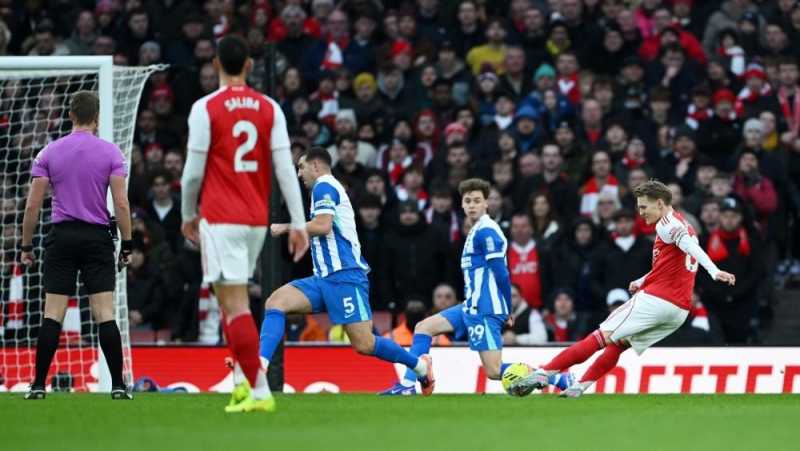    Arsenal vs Brighton: Martin Odegaard memastikan The Gunners tetap di puncak klasemen Liga Inggris (premierleague.com)