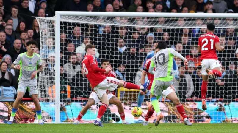     Nottingham Forest vs Manchester City: gol Ryan Cherki memastikan kemenangan Man City atas Forest (premierleague.com)