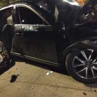 Kabur usai tabrak motor dan pejalan kaki hingga tewas, Mazda CX-5 tertabrak kereta