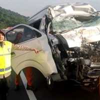 Rombongan guru asal Jakarta alami kecelakaan maut di Tol Ungaran, kepsek tewas
