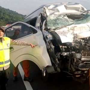 Rombongan guru asal Jakarta alami kecelakaan maut di Tol Ungaran, kepsek tewas