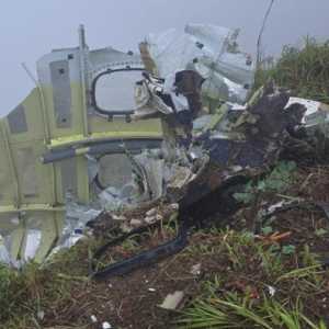 Badan dan ekor pesawat ATR 42-500 ditemukan di Puncak Gunung Bulusaraung