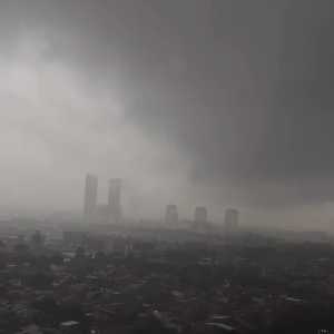 Peringatan BMKG 23 Januari 2026: level AWAS, Jakarta diprediksi diguyur hujan lebat