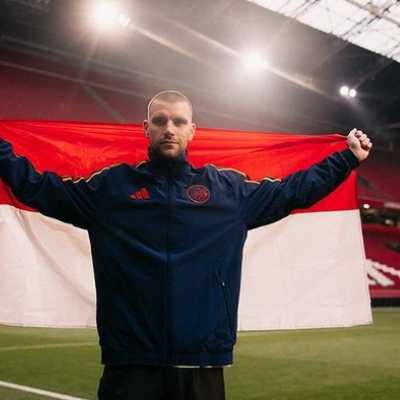 Resmi gabung Ajax, Maarten Paes kibarkan Merah Putih di Amsterdam Arena