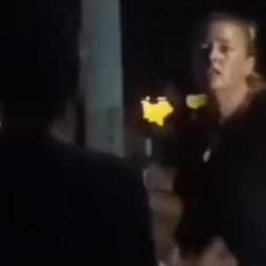 Viral cewek bule ngamuk ke warga yang lagi tadarusan di Gili Trawangan