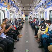 Catat hal yang boleh dan dilarang saat buka puasa di LRT, MRT, Commuter Line