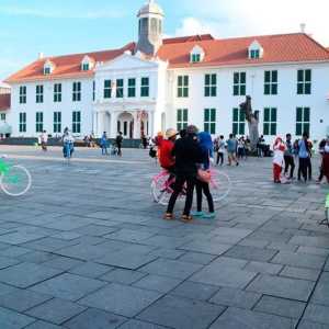 Rekomendasi 6 tempat ngabuburit seru di Jakarta: ada masjid hingga pusat takjil