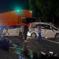 Kecelakaan maut 10 kendaraan di Tol Cipularang, 2 tewas