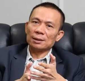 Awalnya ngotot sebut ijazah Jokowi palsu, Rismon Sianipar kini minta damai