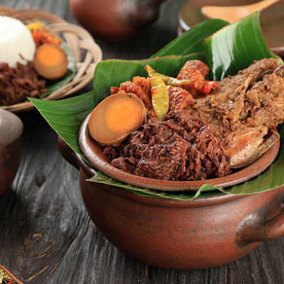 Rekomendasi 3 gudeg legendaris cocok buat oleh-oleh usai liburan dari Jogja