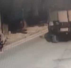 Truk TNI tabrak motor di Kalideres, pemotor wanita tewas